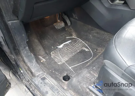 2019 Land Rover Range Rover Evoque Se/Se Premium z USA, uszkodzony, nr VIN SALVP2RX7KH347643